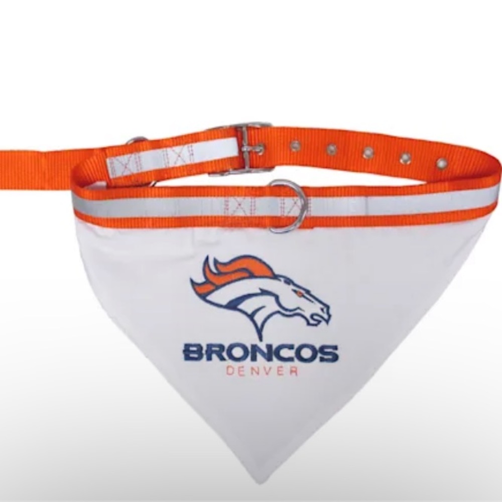 NWT NFL Denver Broncos Collar Bandana, Small